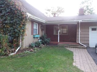 492 Townline Rd, Marquette, MI 49855