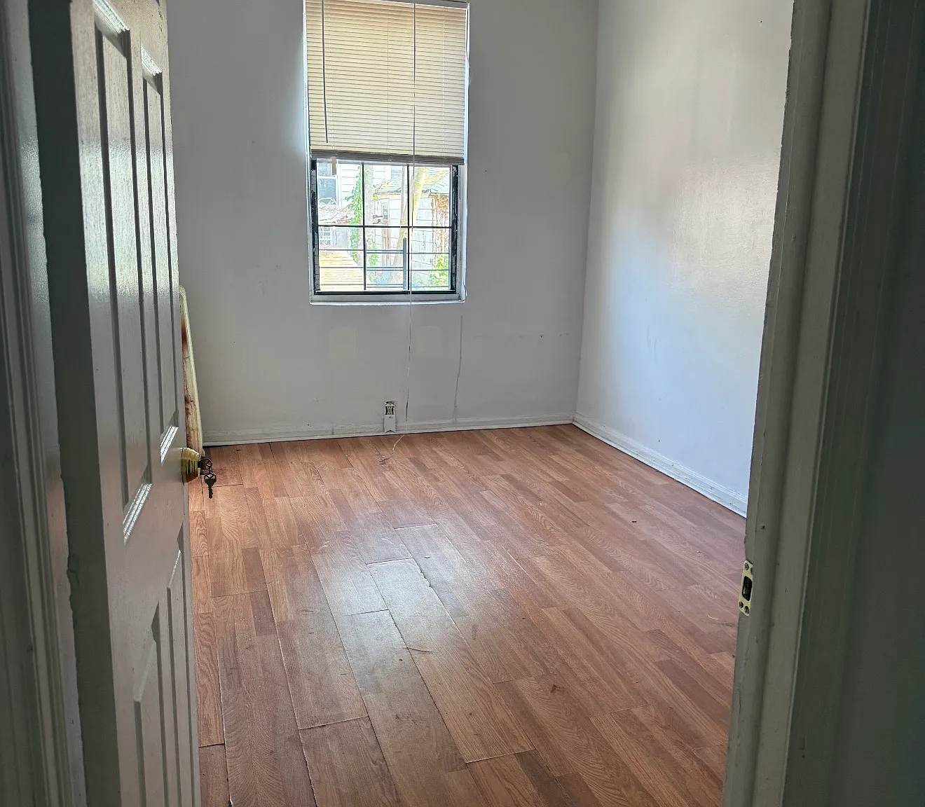3 bed, $3,500 — Photo 1