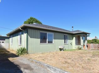 1672 Grant St, North Bend, OR