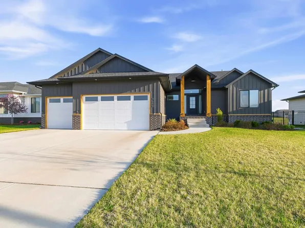 9650 N Wilkinson St, Maize, KS 67101