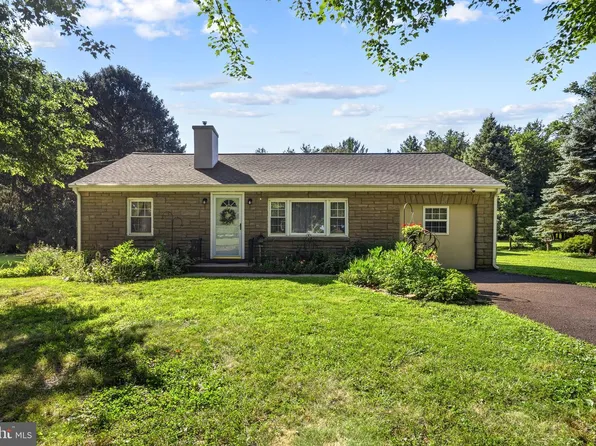105 Dublin Rd, Perkasie, PA 18944