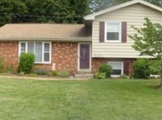 561 Blue Ridge Dr, Harrisonburg, VA 22802