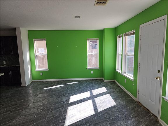 4th image of 4322 Lake Cypress Cir