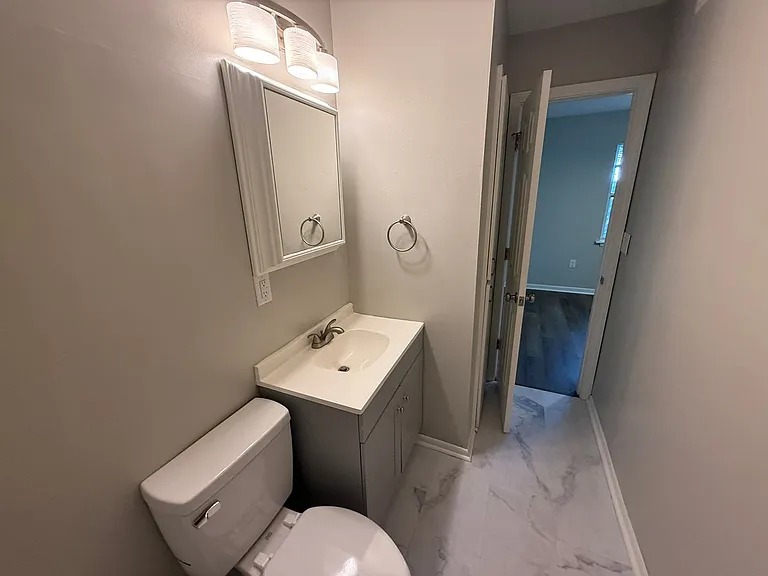 213 N Ann St #6 — Photo 14