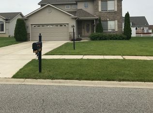 10319 Pike St, Winfield, IN 46307