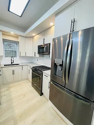 Rented by Voro New York | media 2