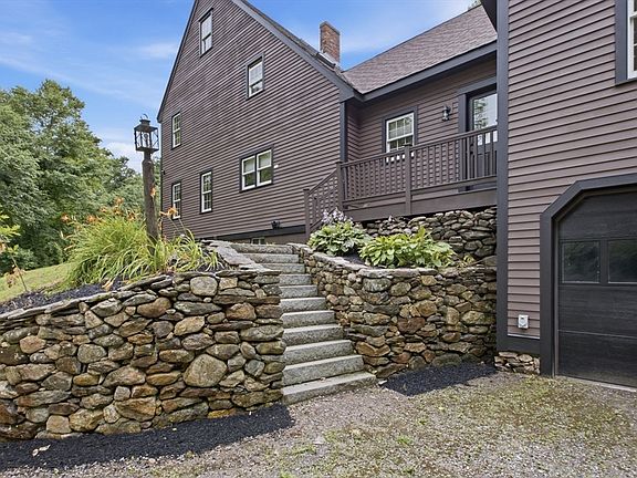 3rd image of 794 Ashburnham Hill Rd