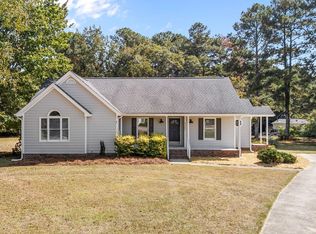 3301 Cobham Ct, Fuquay Varina, NC 27526