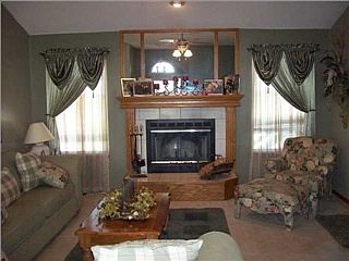 2nd image of 203 W Waterford Cir