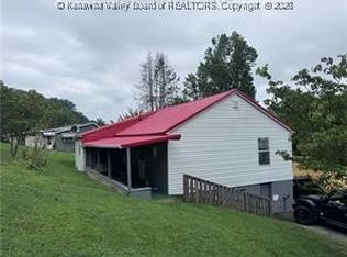236 Easter Rd, Nitro, WV 25143