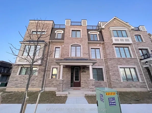 3095 Travertine Dr, Oakville, ON L6M 5N9
