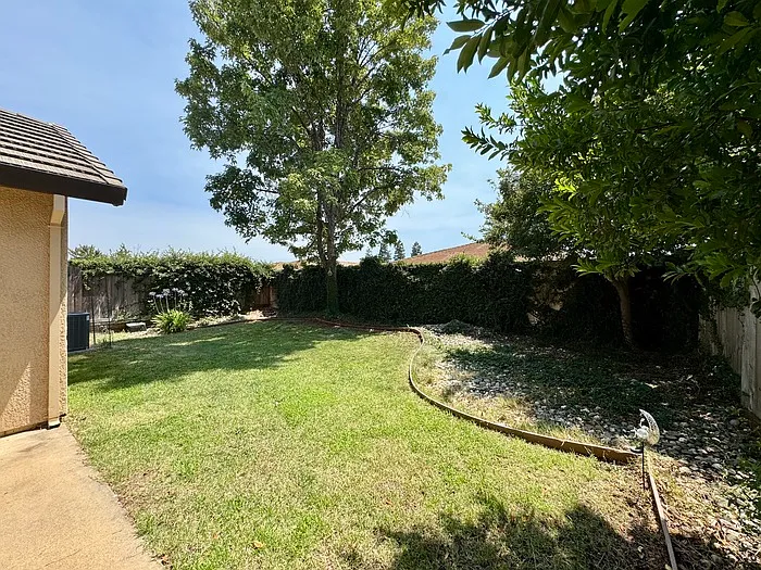 1220 Arbor Dr — Photo 24