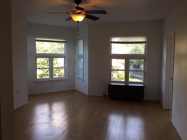 1507 Capouse Ave — Photo 11
