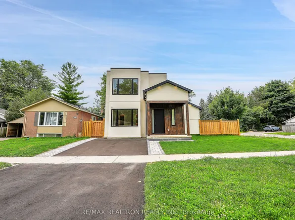 105 Murray Dr, Aurora, ON L4G 2C4