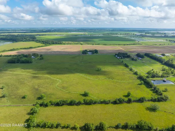 Mahogany Rd, Kaplan, LA 70548