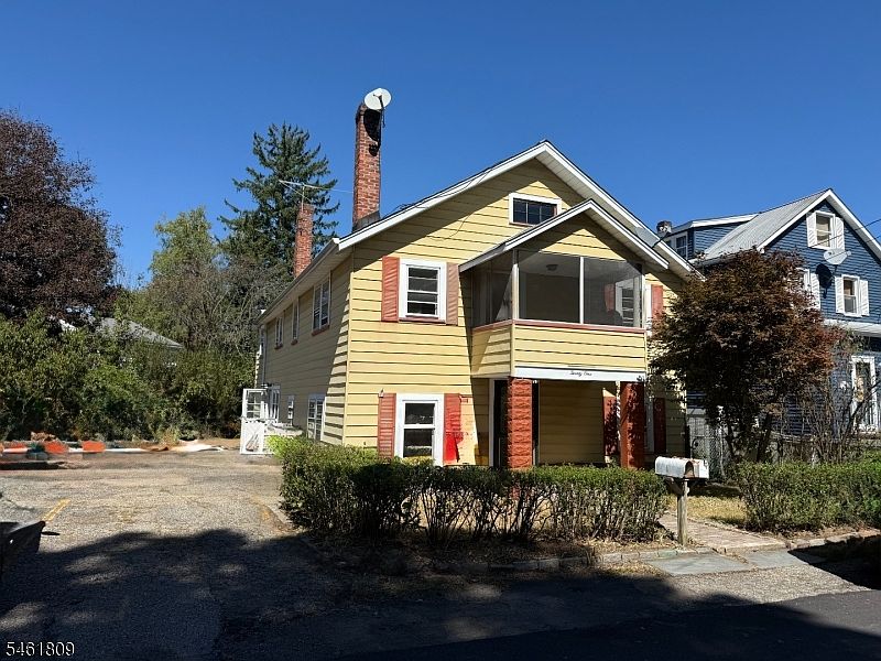 1st image of 15 Brook St