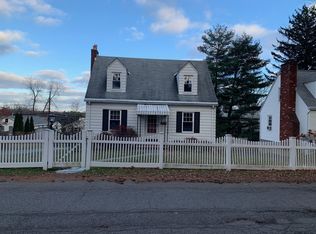 28 Hillcrest Rd, Latham, NY 12110