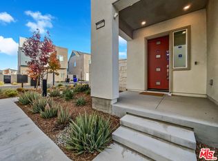 27107 Scrub Oak Ct, Valencia, CA 91381