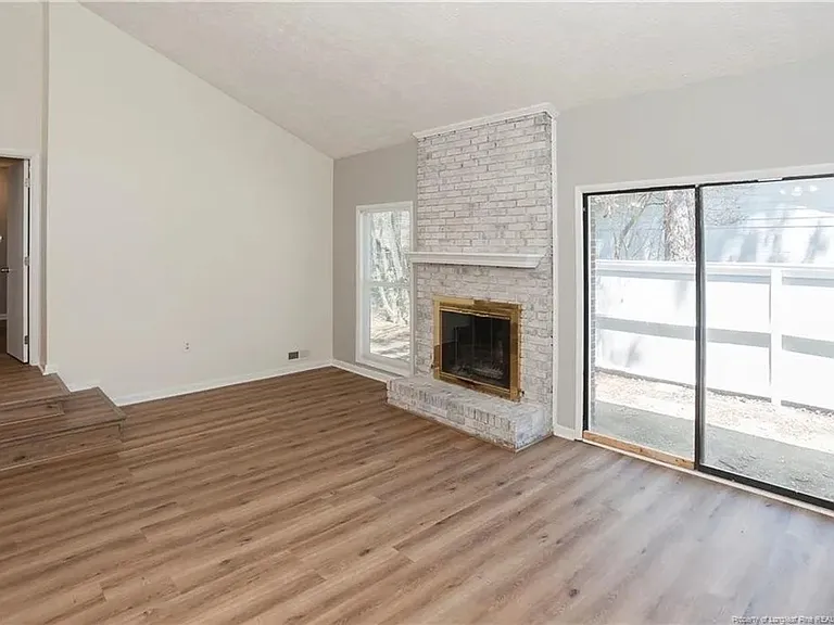 2012 Lakemeadow Dr — Photo 9