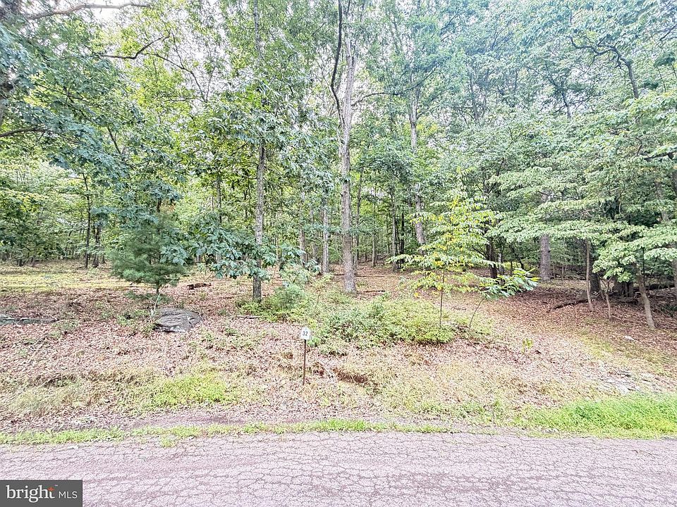 1st image of 39 Goodwin Dr