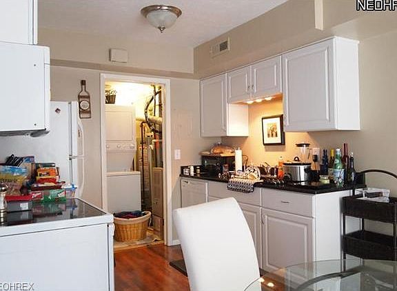 5th image of 20414 Williamsburg Ct #205D
