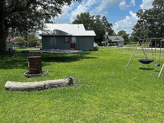 Back of House/Back Yard