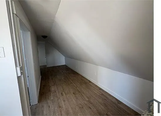 10 Beatrice St #3 — Photo 8