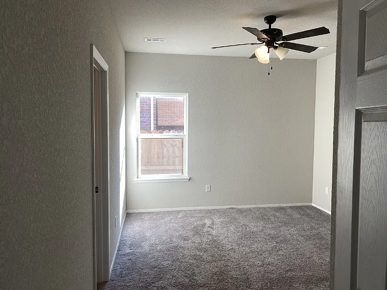 6611 Warrington Rd — Photo 19