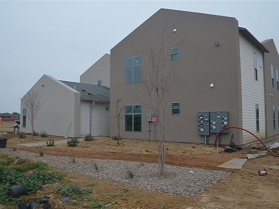 2nd image of 1507 Don Camilo Blvd APT 9