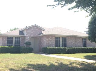 719 Paintbrush Ct, Cedar Hill, TX 75104