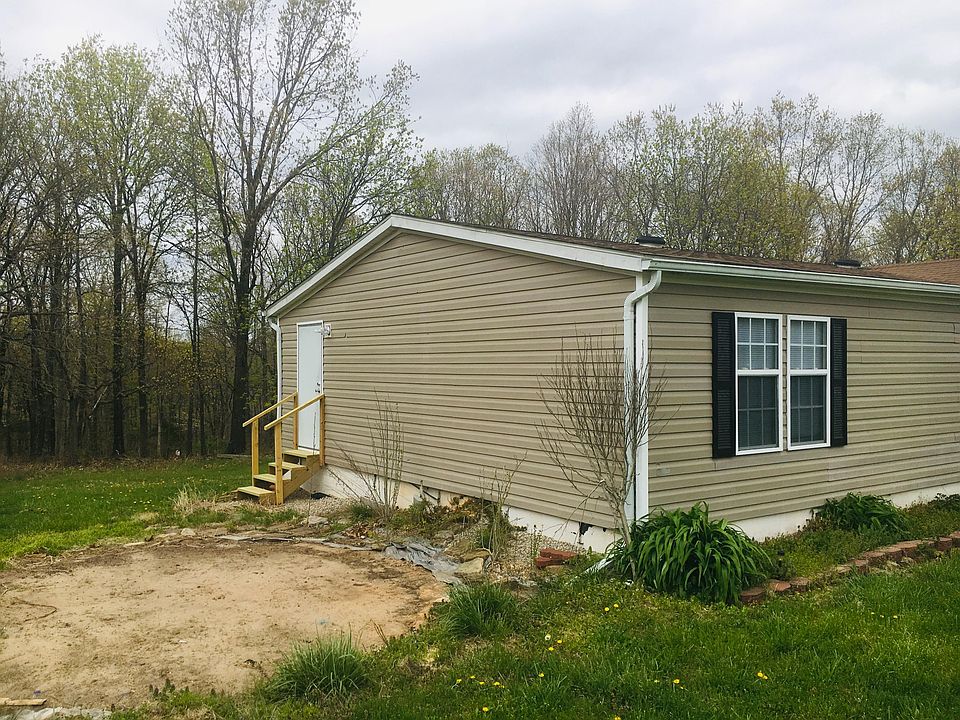 2nd image of 386 Banks Dr