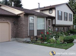 8967 S Newcastle Ct, Sandy, UT 84093