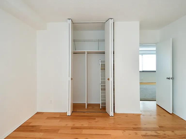 4515 Willard Ave #1201S — Photo 10
