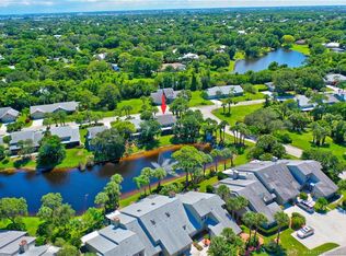 827 NE Dahoon Ter, Jensen Beach, FL 34957