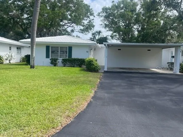 3845 Schwalbe Dr #130, Sarasota, FL 34235