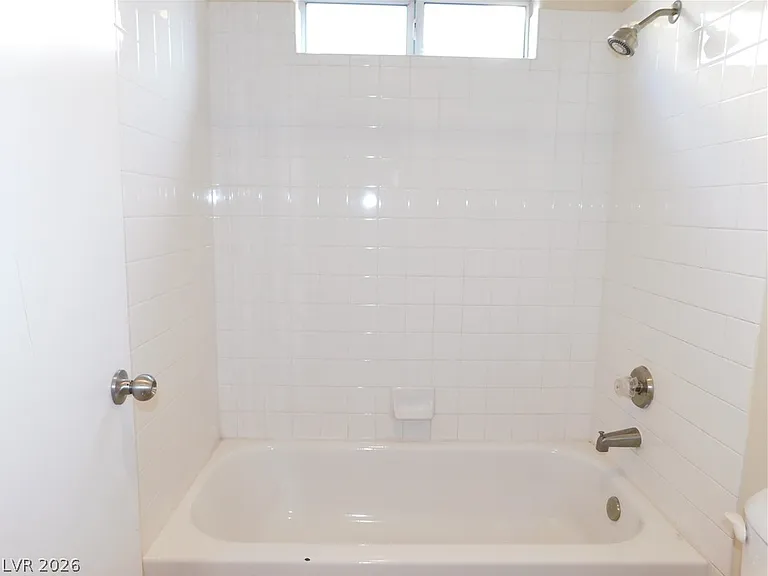 6011 Chisolm Trl — Photo 15