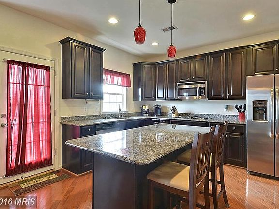 4th image of 42430 Great Heron Sq