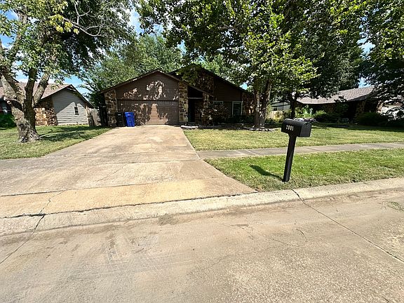 2nd image of 2001 N 22nd St