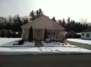 6 Plum Ln, Gansevoort, NY 12831