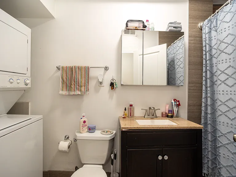 850 1/2 W Agatite Ave #1 — Photo 6