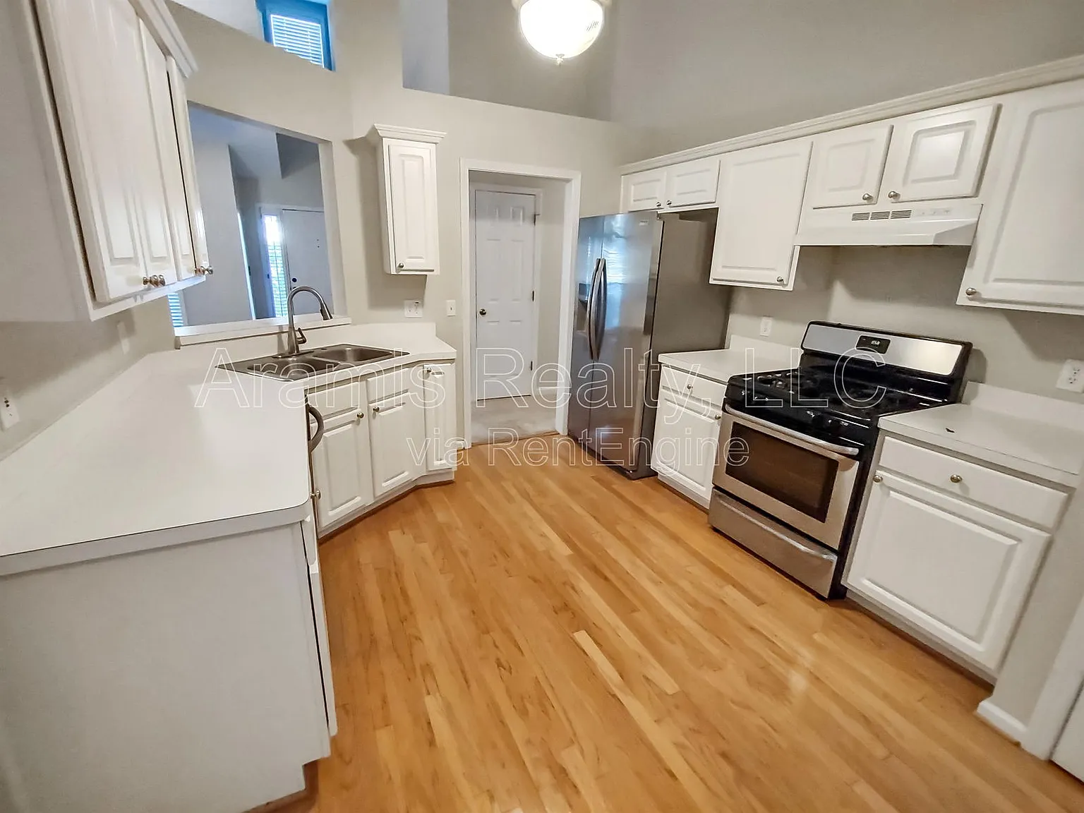 3 bed, 2.0 bath, 1548 sqft, $1,850 — Photo 3