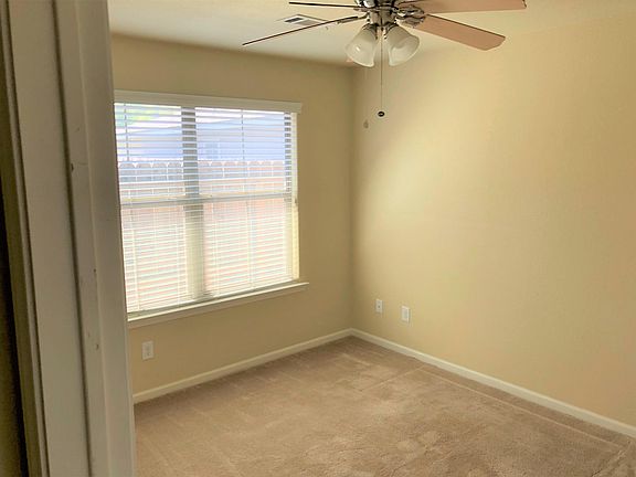 4th image of 21435 W Wallis Dr Unit A