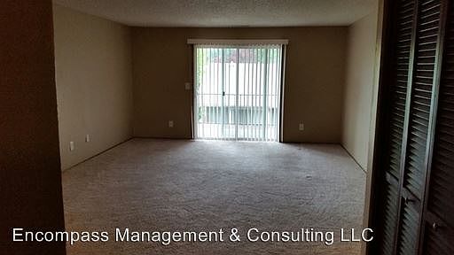 2nd image of 1123 Orchard Ct N APT D