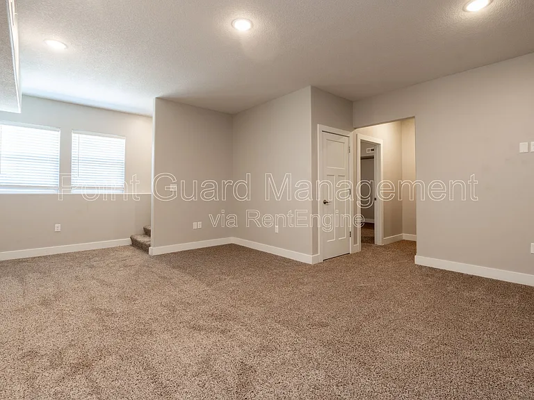 331 N 127th St E #305 — Photo 28