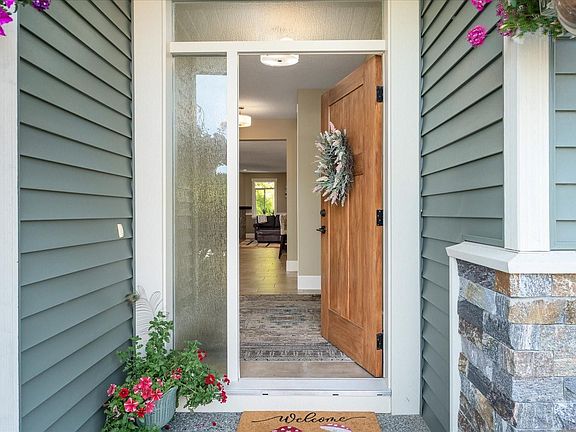 2nd image of 3827 Jingle Pot Rd