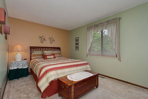 3rd image of 3755 Cottonwood Ln N