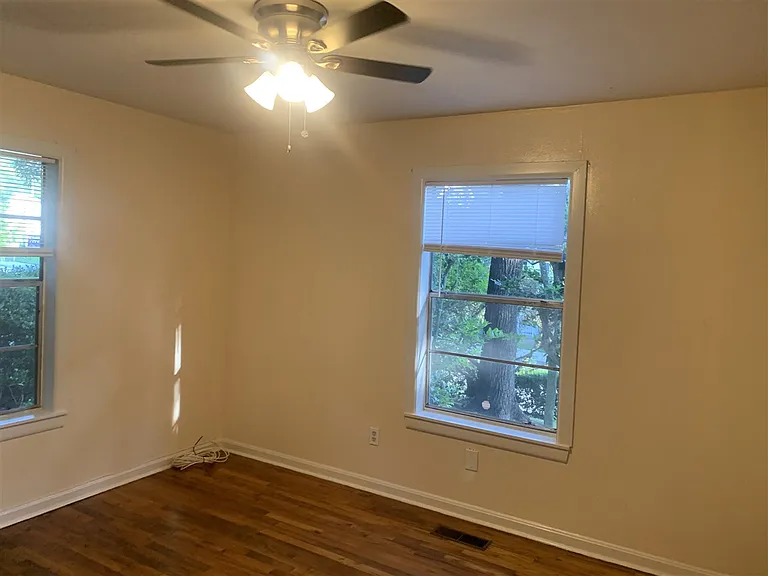 1607 Jackson Bluff Rd — Photo 13