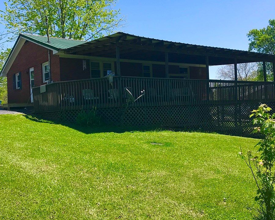2nd image of 197 Sherman Ct