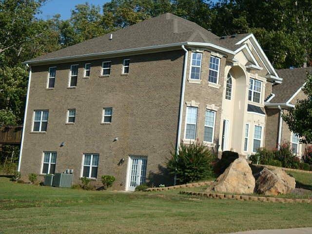 2nd image of 2121 Autumn Chase Dr