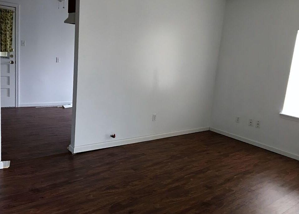 2nd image of 12802 Samuel Ln